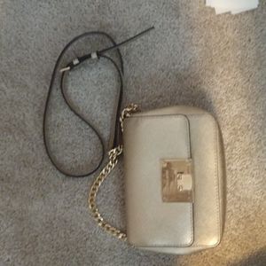 Michael kors cross body